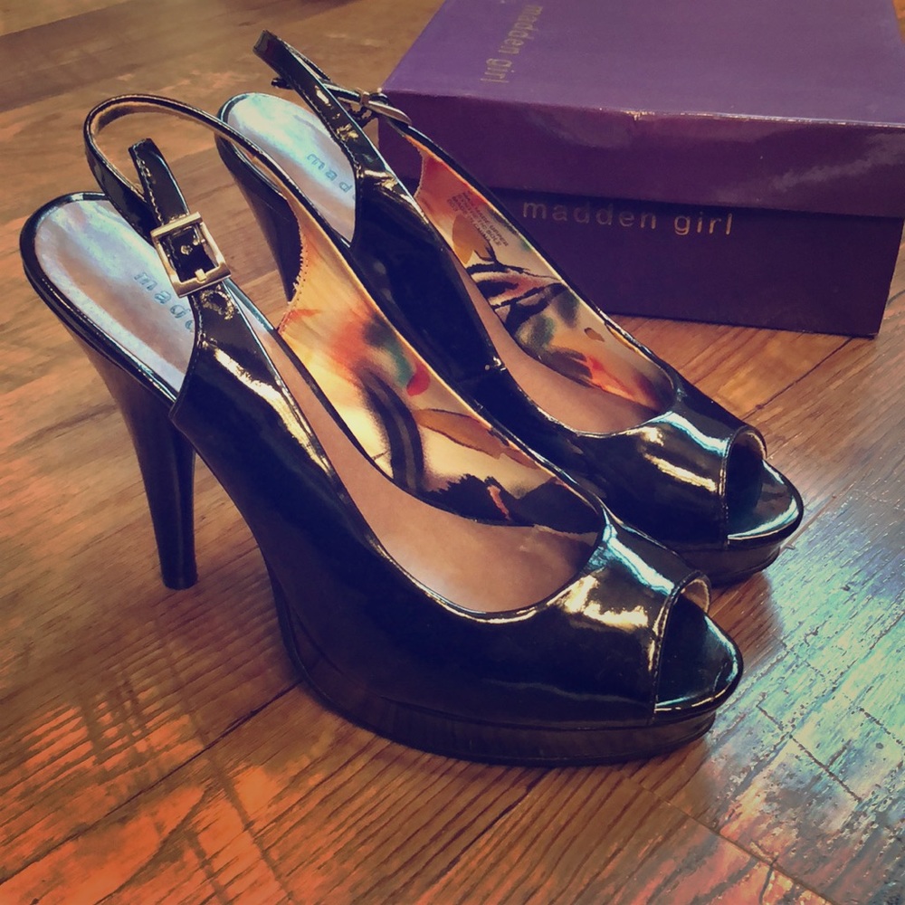 Madden Girl black patent leather slingback pumps 9